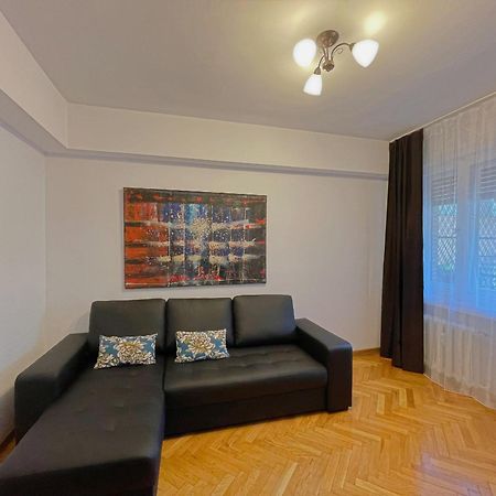 Relax Old Town Apartment Oradea Eksteriør billede