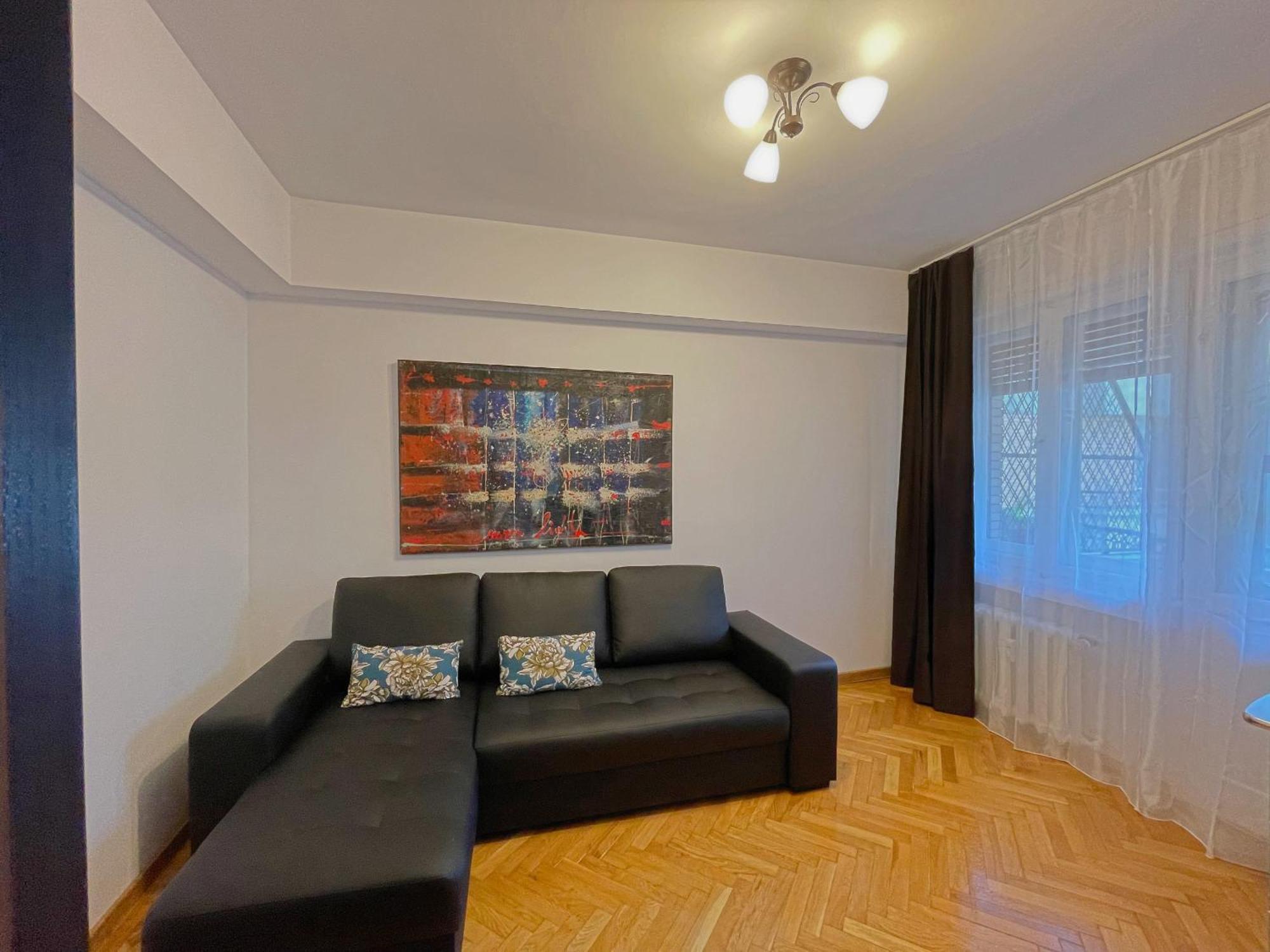 Relax Old Town Apartment Oradea Eksteriør billede