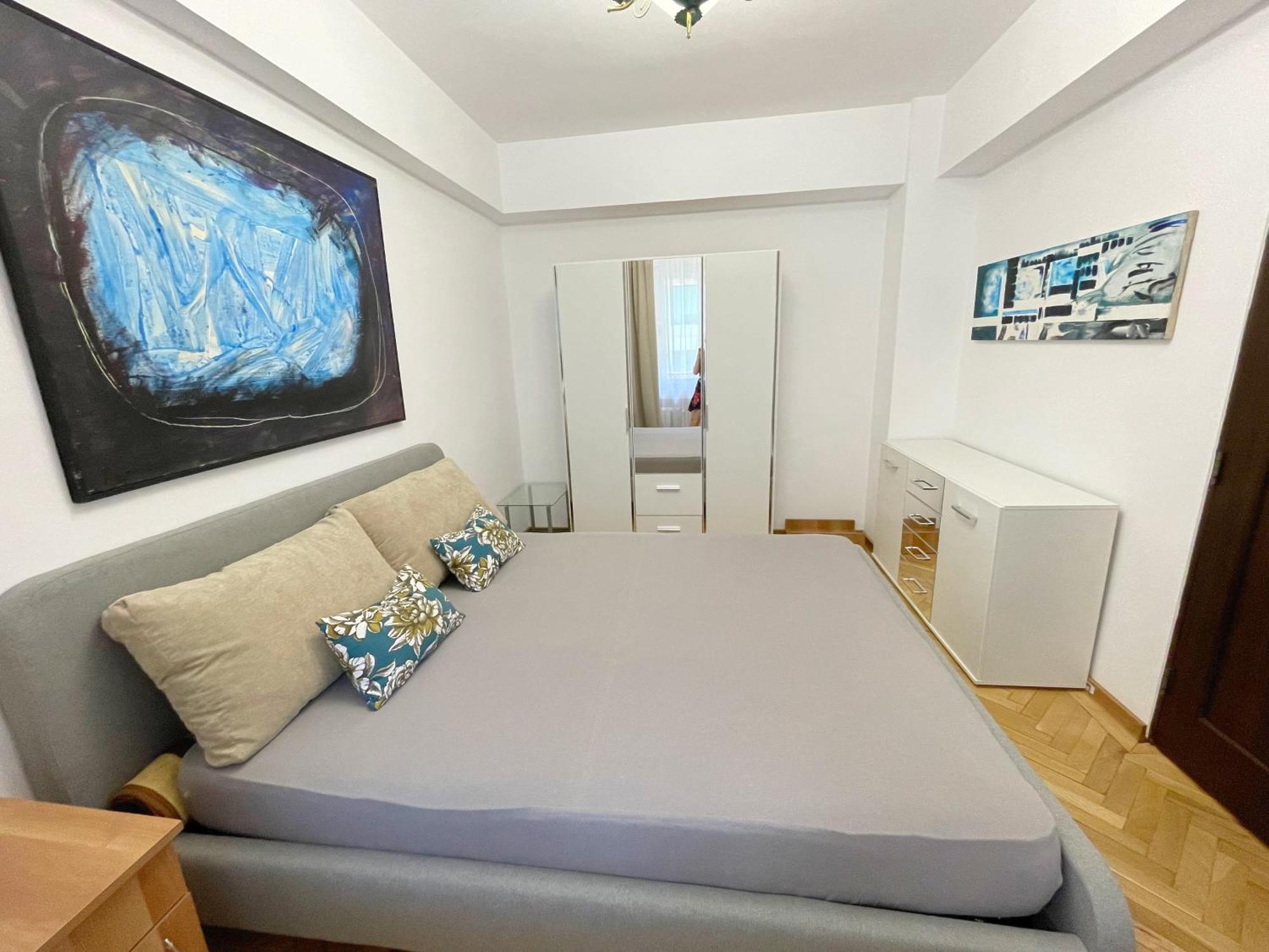 Relax Old Town Apartment Oradea Eksteriør billede